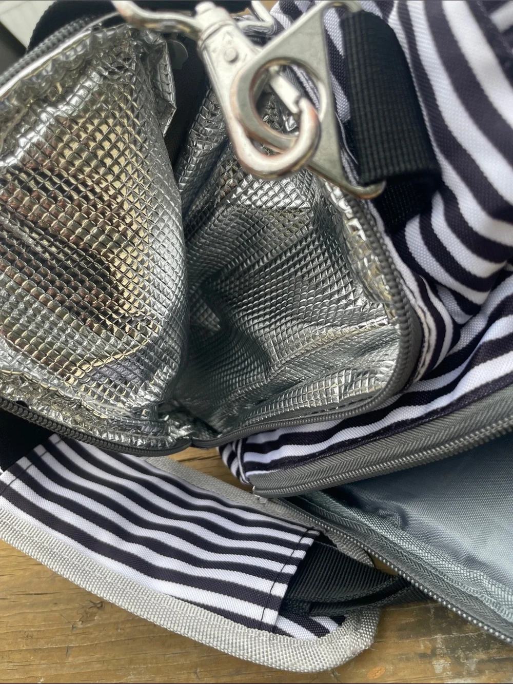 Unbranded Black & White Striped  Travel Tote Bag/ diaper bag